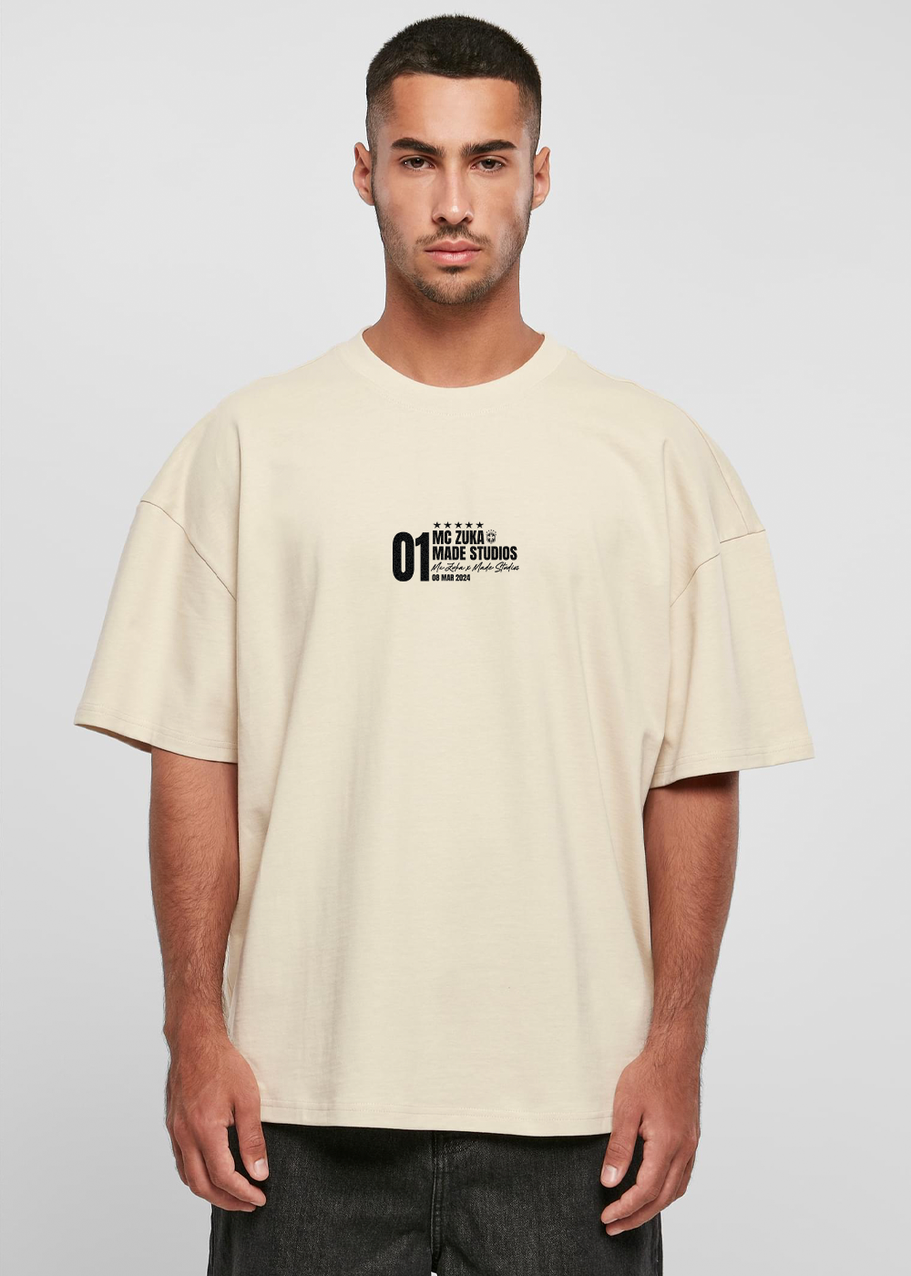 MADE STUDIOS X MC ZUKA® PREMIUM BEIGE FAVELA TEE